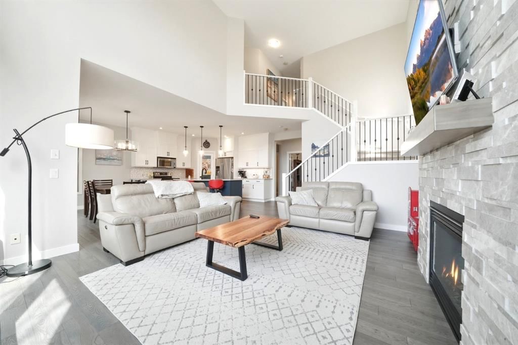 494 Tuscany Ravine Road NW, Calgary — photo 5 of 40
