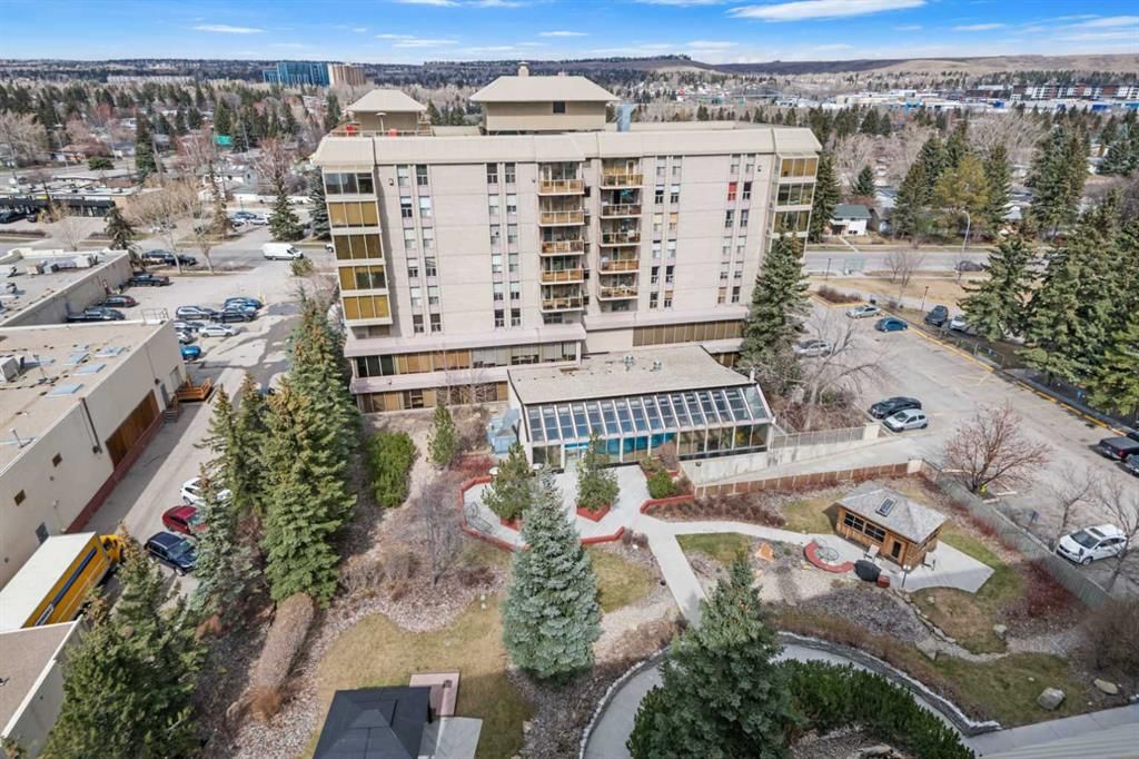 #903, 4555 Varsity Lane NW, Calgary — photo 2 of 49