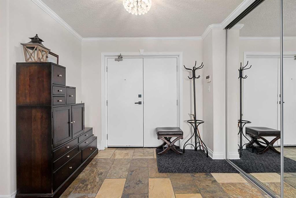#903, 4555 Varsity Lane NW, Calgary — photo 4 of 49