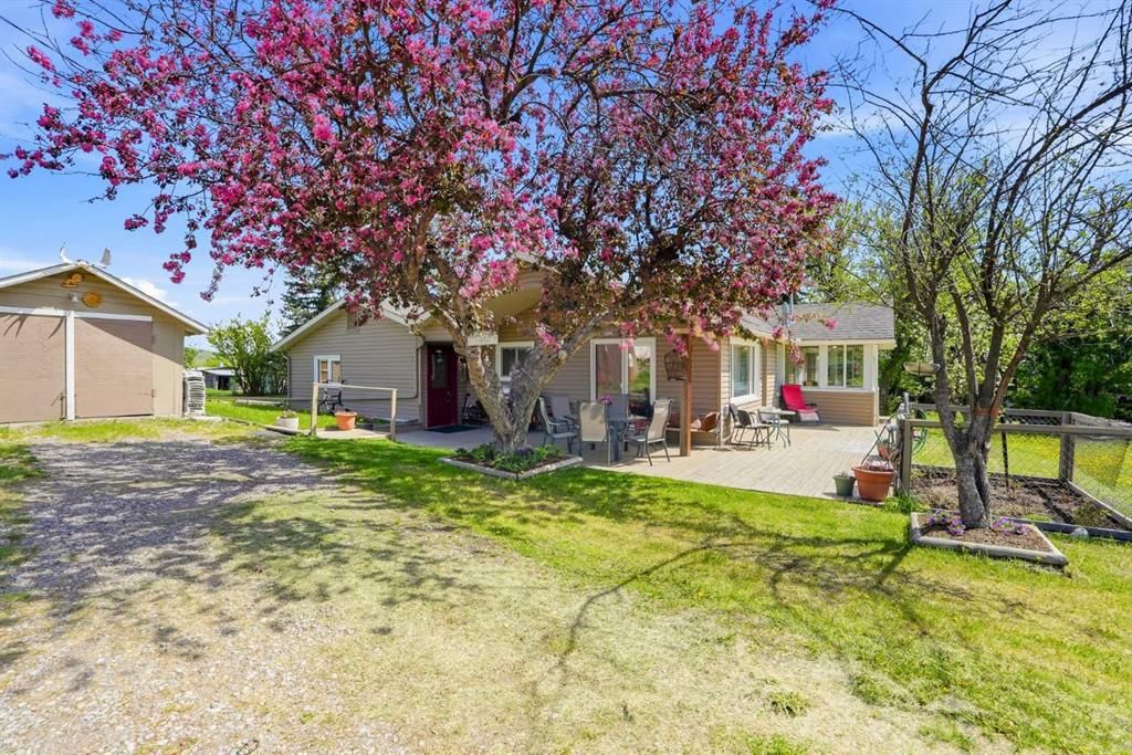 322191 135 Street W, Rural Foothills County — main listing photo