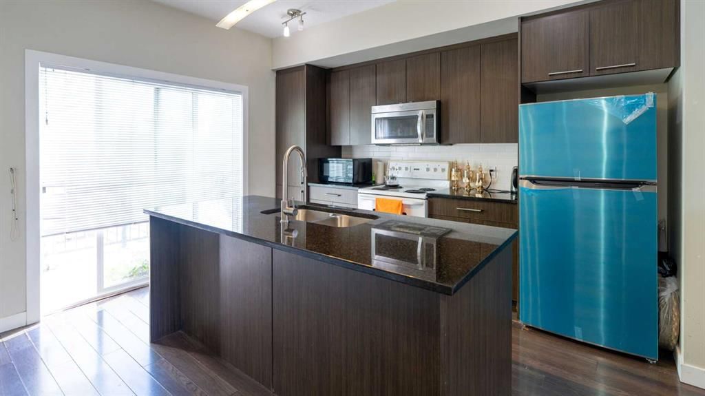 347 Taralake Way NE, Calgary — photo 3 of 36