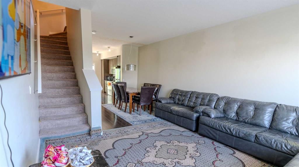 347 Taralake Way NE, Calgary — photo 4 of 36