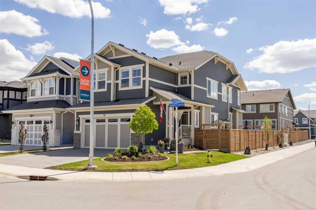 141 Magnolia Manor SE, Calgary — photo 2 of 50