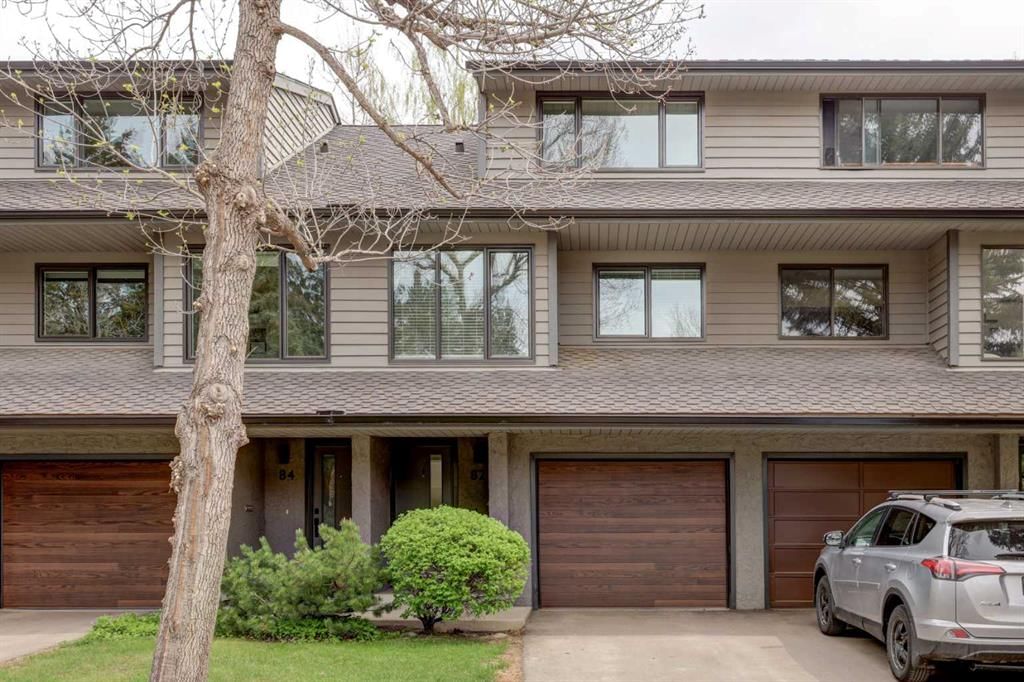 82 Point Drive NW, Calgary — main listing photo