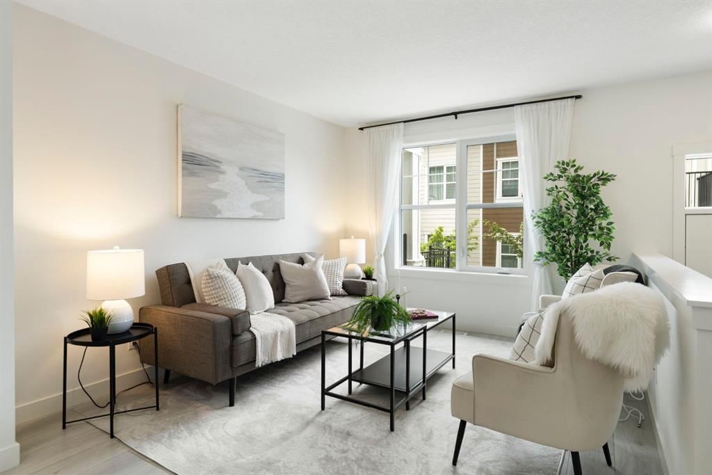 812 Cranbrook Walk SE, Calgary — main listing photo