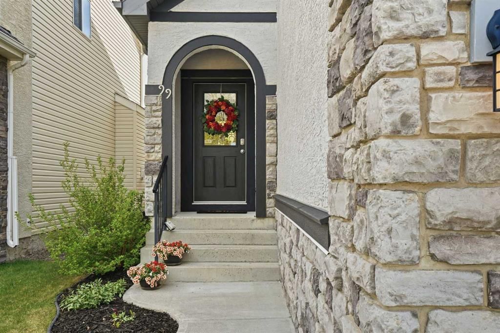 99 Aspen Hills Close SW, Calgary — photo 2 of 41