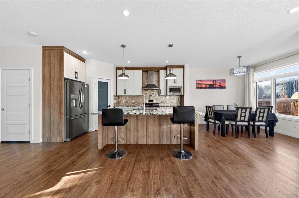 353 Nolanhurst Crescent NW, Calgary — photo 3 of 43