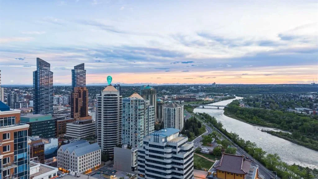 1302, 1078 6 Avenue SW, Calgary — main listing photo