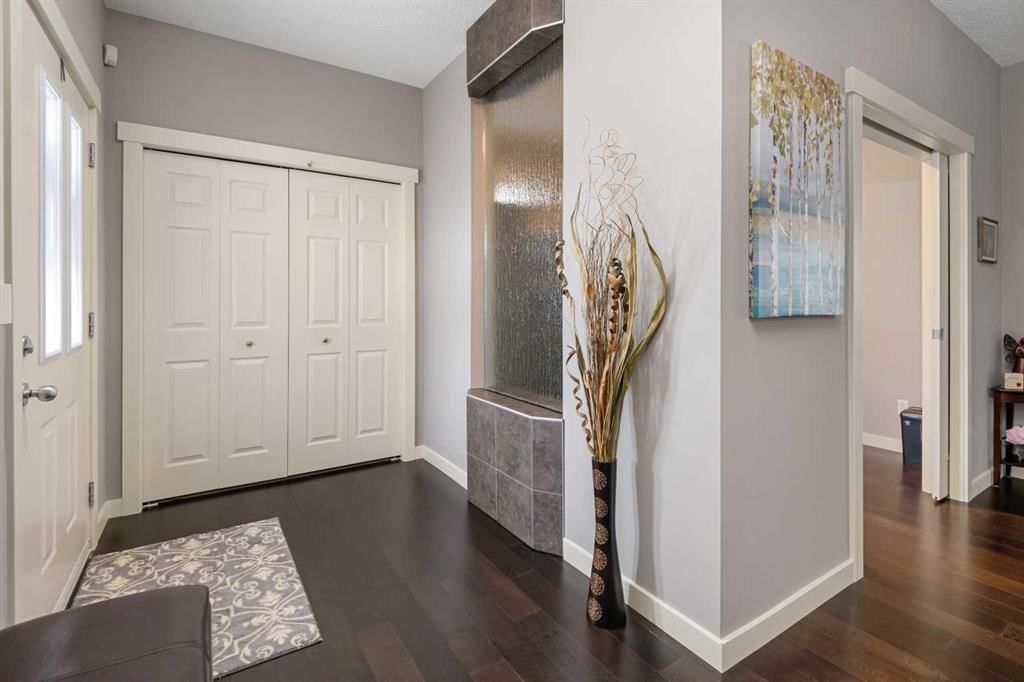 124 Evergreen Circle SW, Calgary — photo 3 of 49