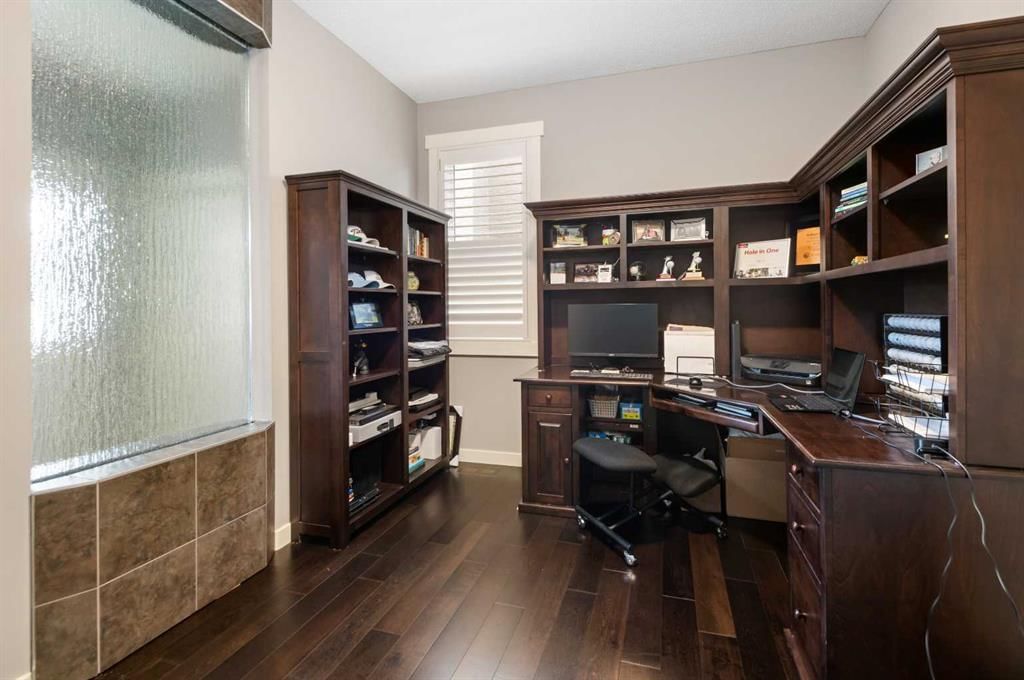 124 Evergreen Circle SW, Calgary — photo 5 of 49