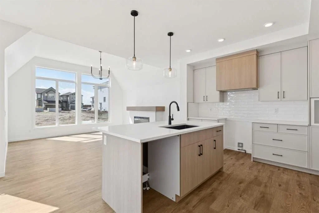 93 Bartlett Way SE, Calgary — photo 5 of 50