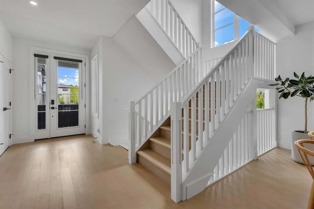 24 Alpine Common SW, Calgary — photo 3 of 50