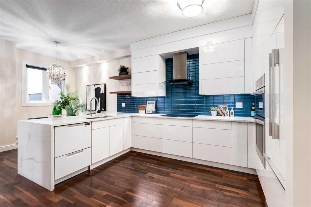 8101, 400 Eau Claire Avenue SW, Calgary — photo 4 of 40