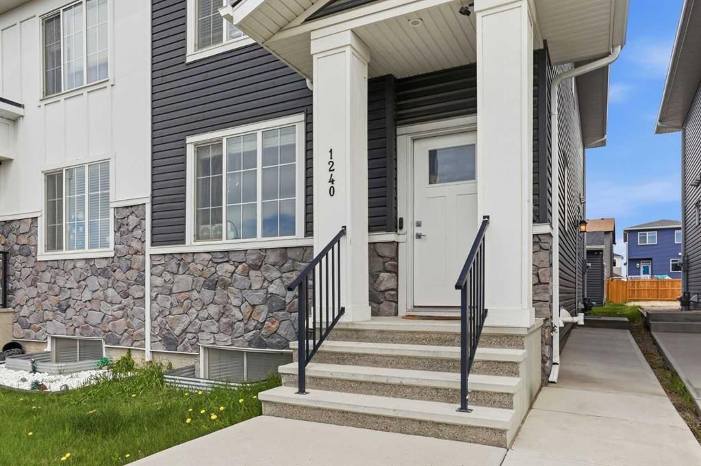 1240 Cornerstone Way NE, Calgary — photo 2 of 34