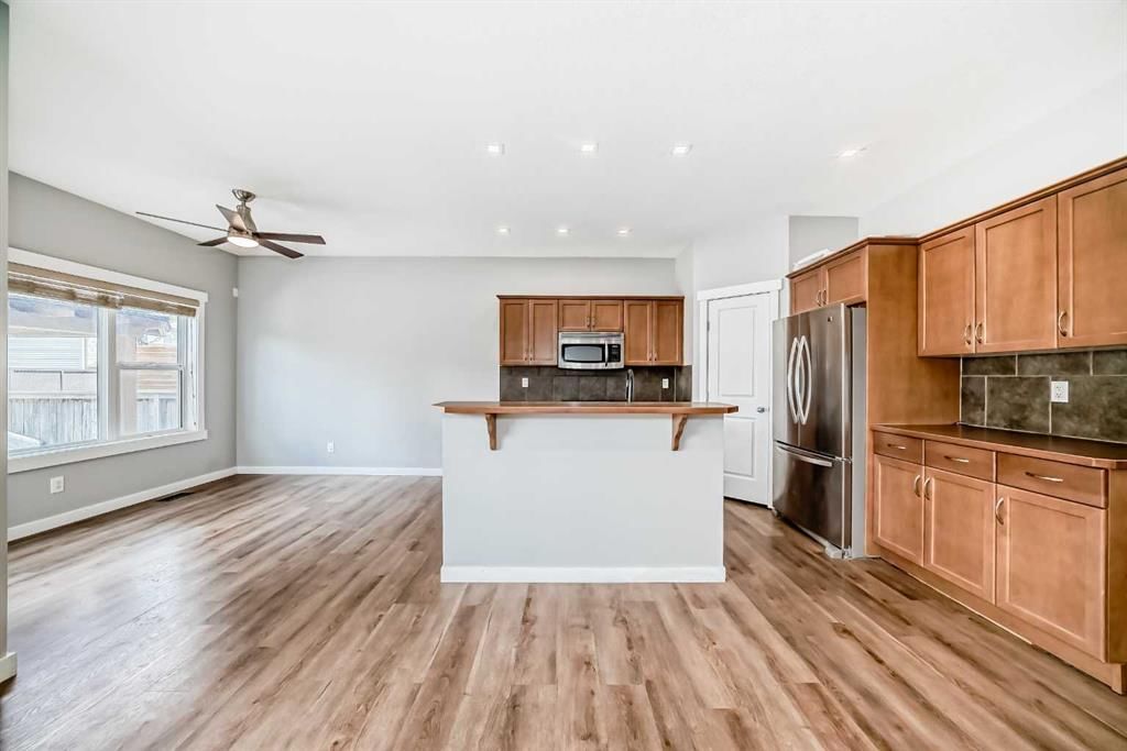 32 Copperleaf Way SE, Calgary — photo 4 of 37