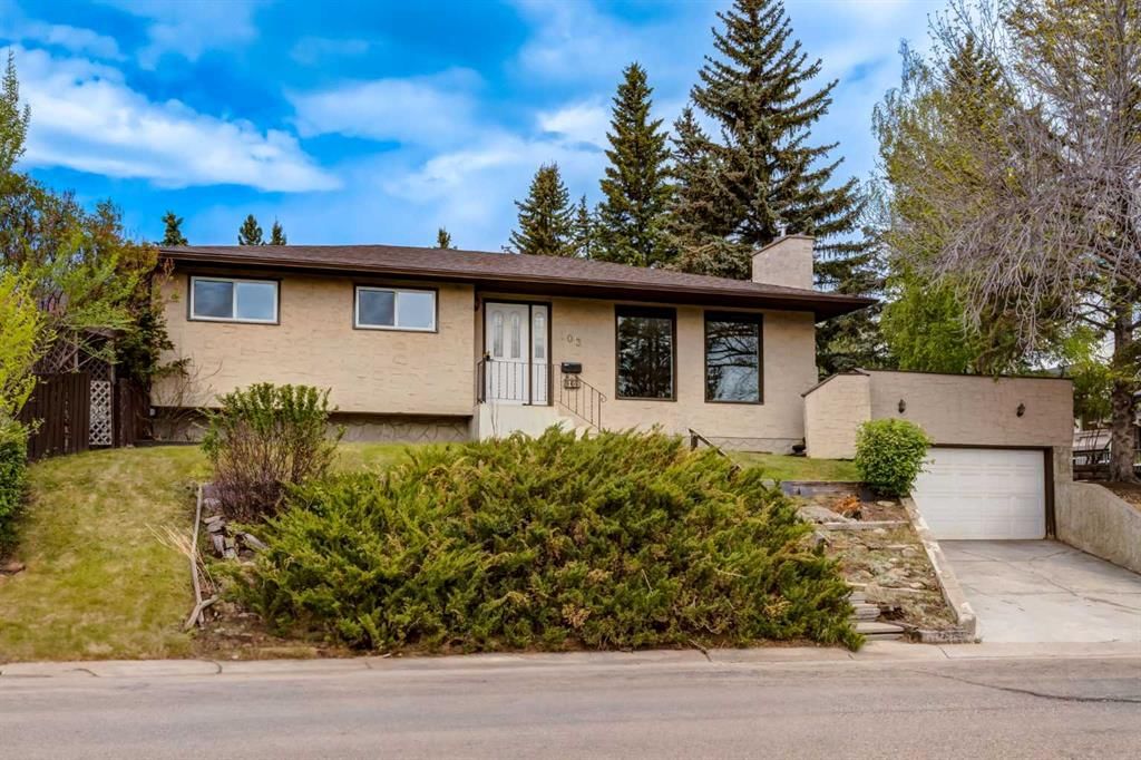 103 Cantrell Place SW, Calgary — main listing photo