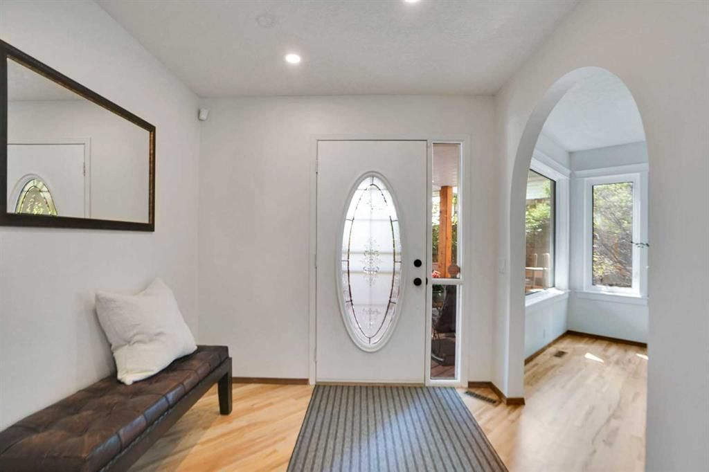 62 Macewan Park View NW, Calgary — photo 2 of 50
