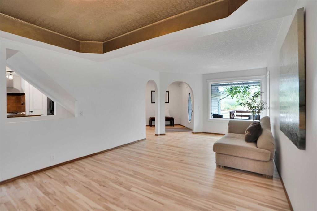 62 Macewan Park View NW, Calgary — photo 5 of 50