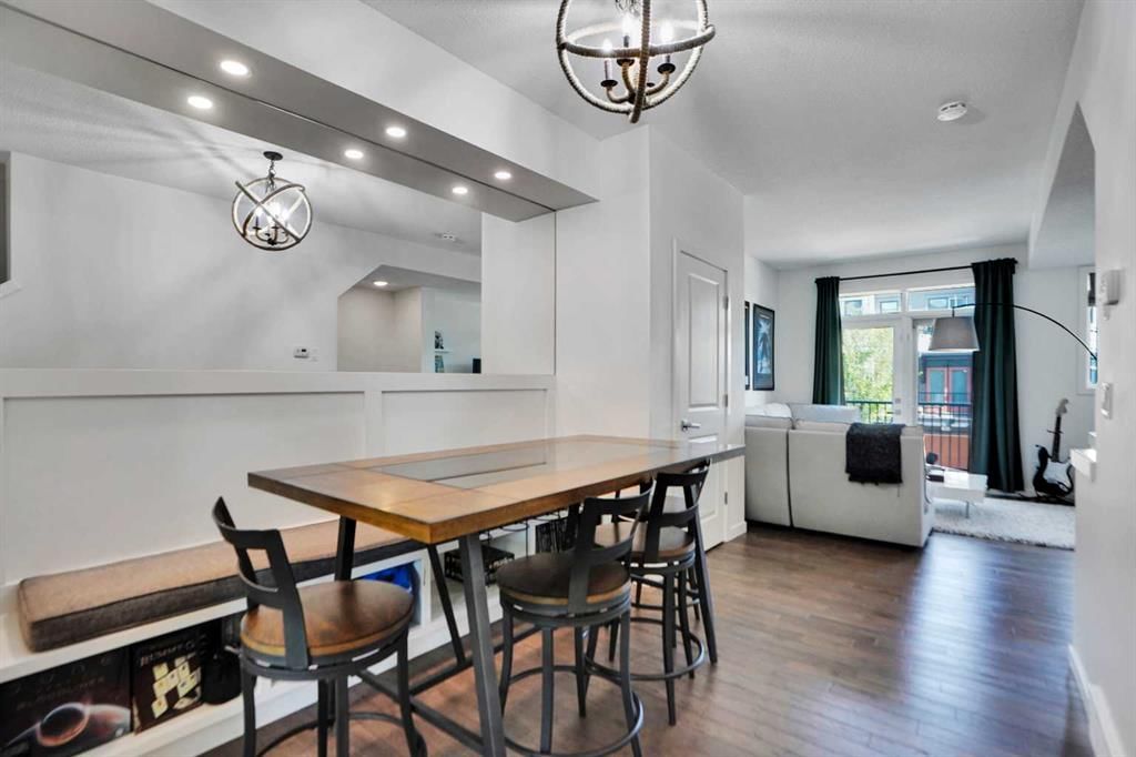281 Walden Drive SE, Calgary — photo 3 of 42