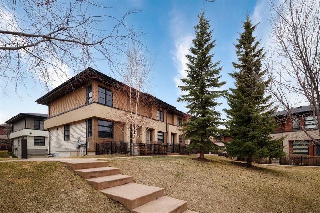 206 Aspen Hills Villas SW, Calgary — photo 2 of 29