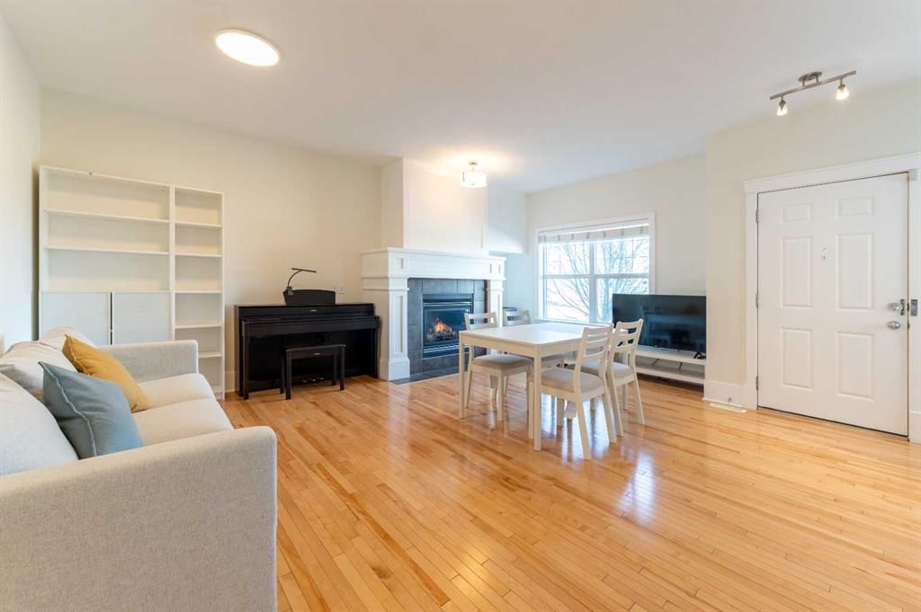 1024 Wentworth Rise SW, Calgary — photo 5 of 38