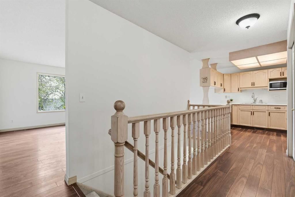 29 Edenwold Green NW, Calgary — photo 5 of 36