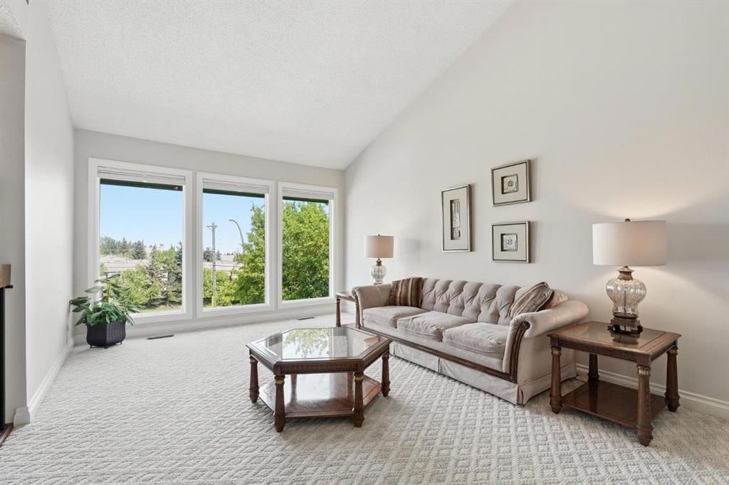 5807 Coach Hill Road SW, Calgary — photo 3 of 50
