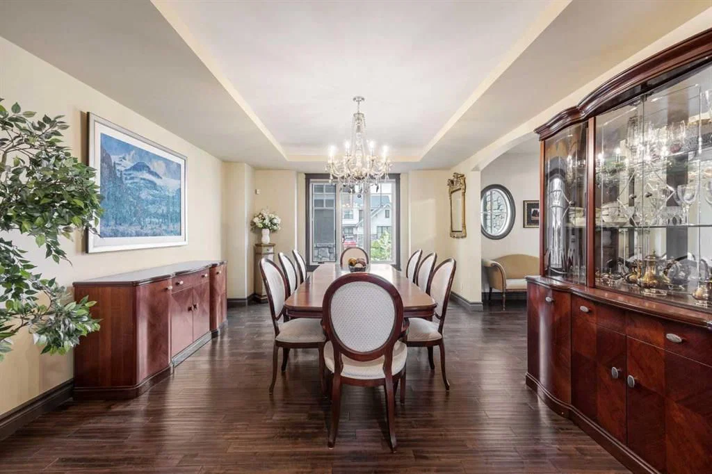 11 Timberline Gate SW, Calgary — photo 4 of 50
