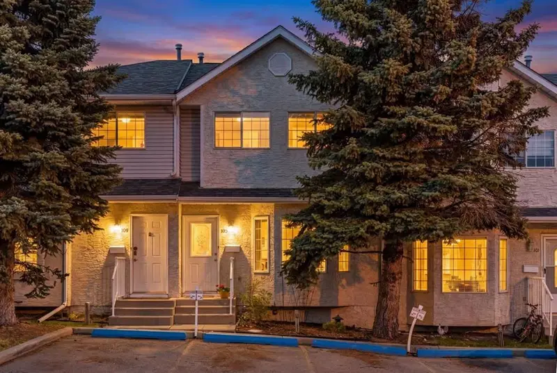 105 Bedford Manor NE, Calgary — main listing photo