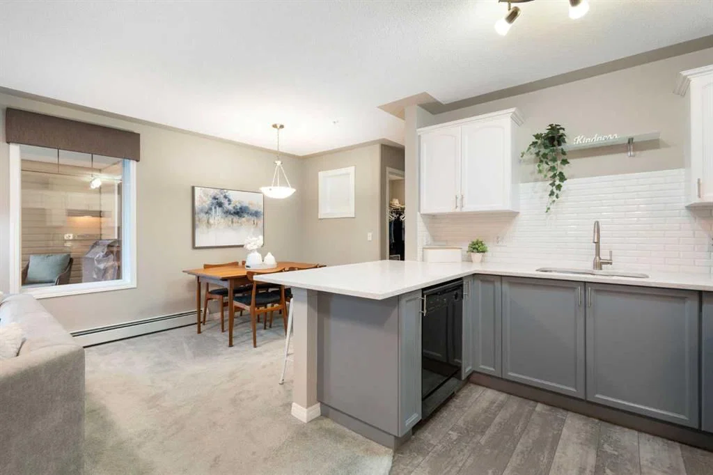 333, 369 Rocky Vista Park NW, Calgary — photo 4 of 48