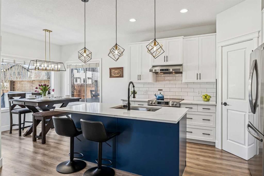 54 Elgin Meadows Green SE, Calgary — photo 2 of 48