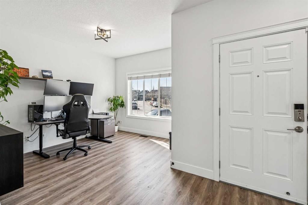 54 Elgin Meadows Green SE, Calgary — photo 4 of 48