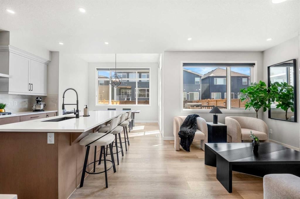 353 Seton Villas SE, Calgary — photo 4 of 50