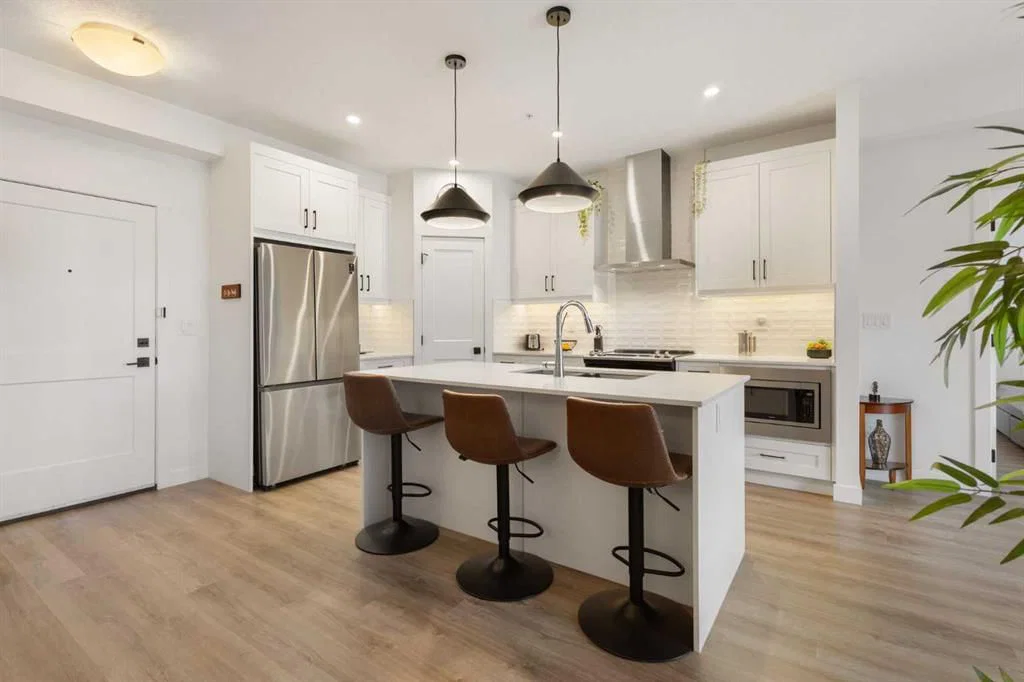 205, 10 Sage Hill Walk NW, Calgary — photo 3 of 31