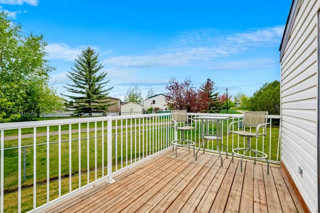 86, 99 Arbour Lake Road NW, Calgary — photo 3 of 38