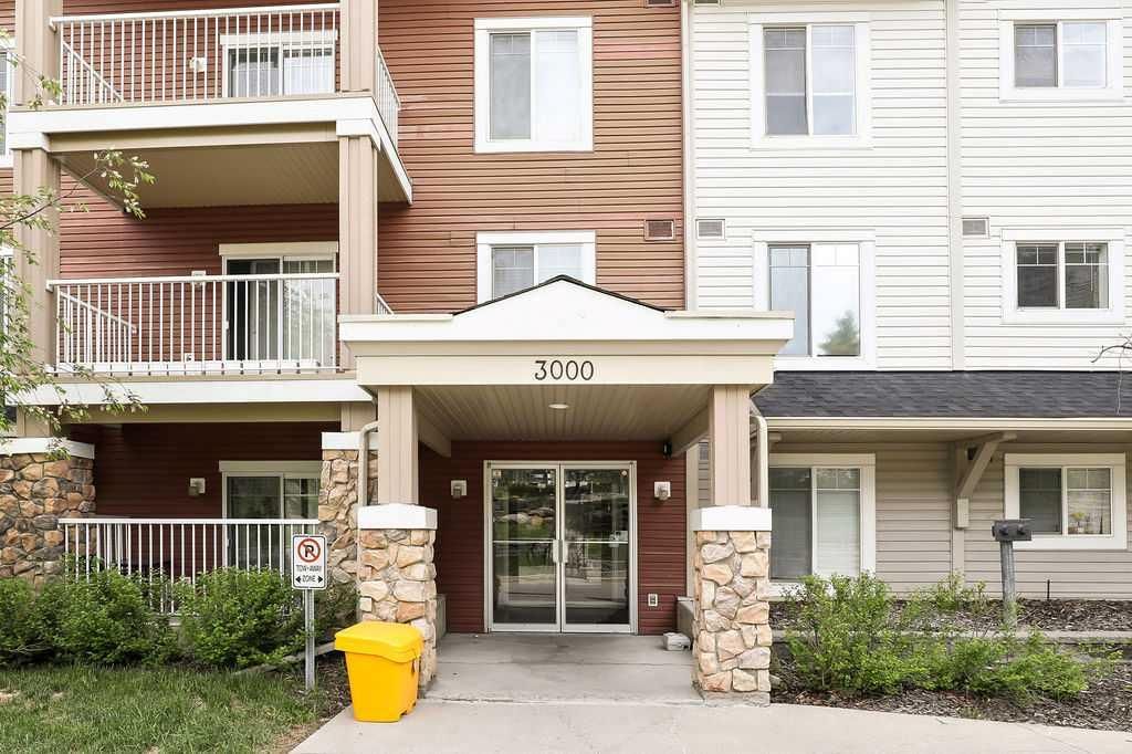 3313, 70 Panamount Drive NW, Calgary — photo 3 of 22