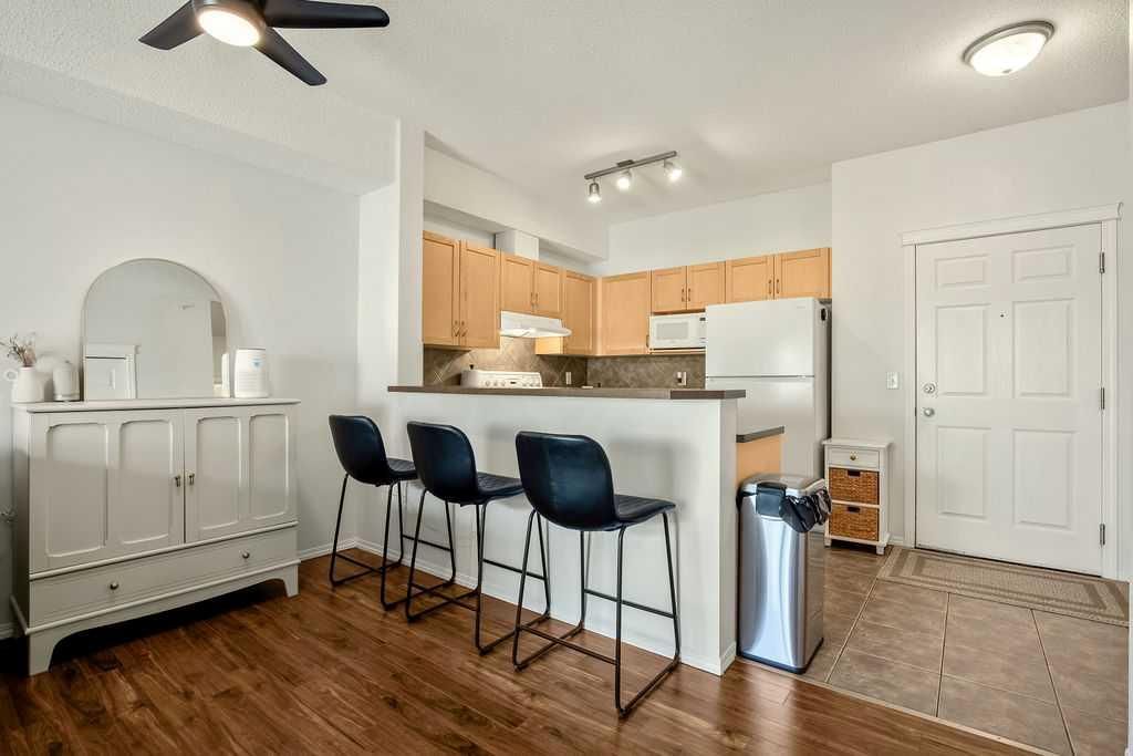 3313, 70 Panamount Drive NW, Calgary — photo 5 of 22