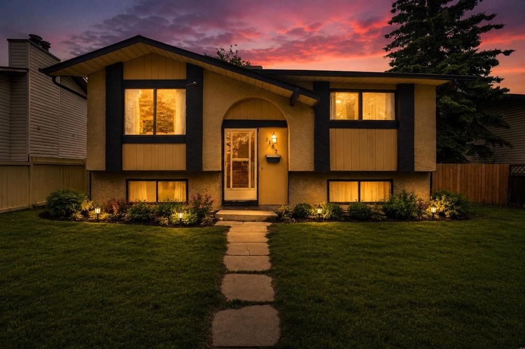 1187 Falconridge Drive NE, Calgary — photo 2 of 47