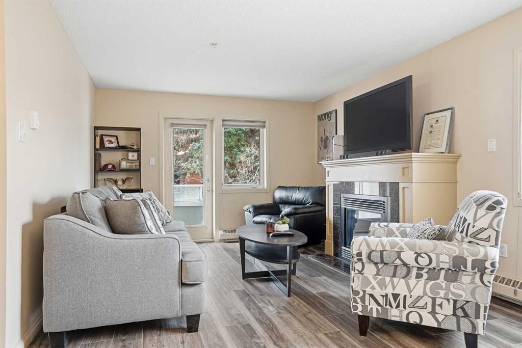 212, 790 Kingsmere Crescent SW, Calgary — main listing photo