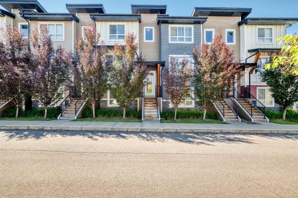 125 Walgrove Cove SE, Calgary — photo 2 of 44