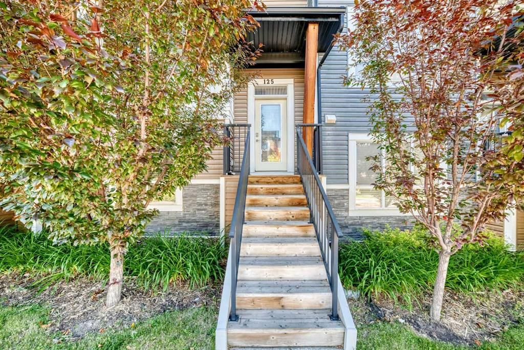 125 Walgrove Cove SE, Calgary — photo 3 of 44