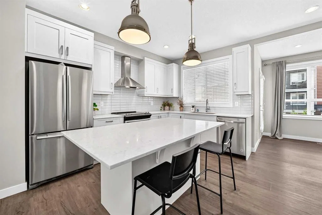125 Walgrove Cove SE, Calgary — photo 4 of 44