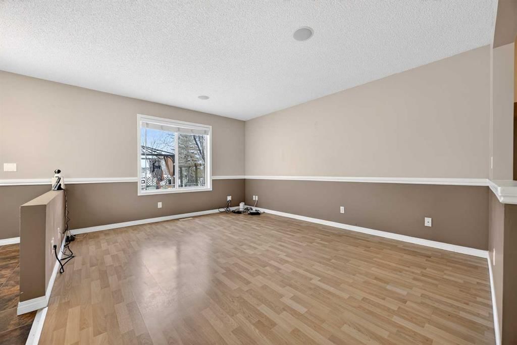 378 Panamount Drive NW, Calgary — photo 4 of 50