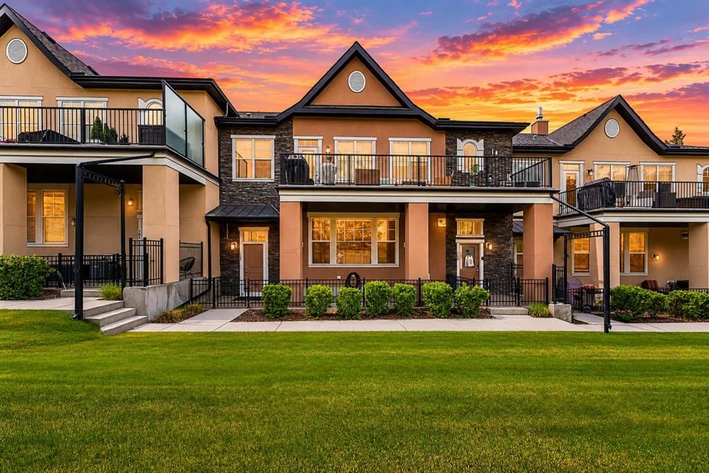 165 Cranbrook Villas SE, Calgary — main listing photo