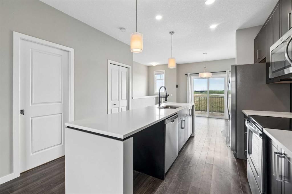 120 Copperstone Villas SE, Calgary — photo 5 of 27