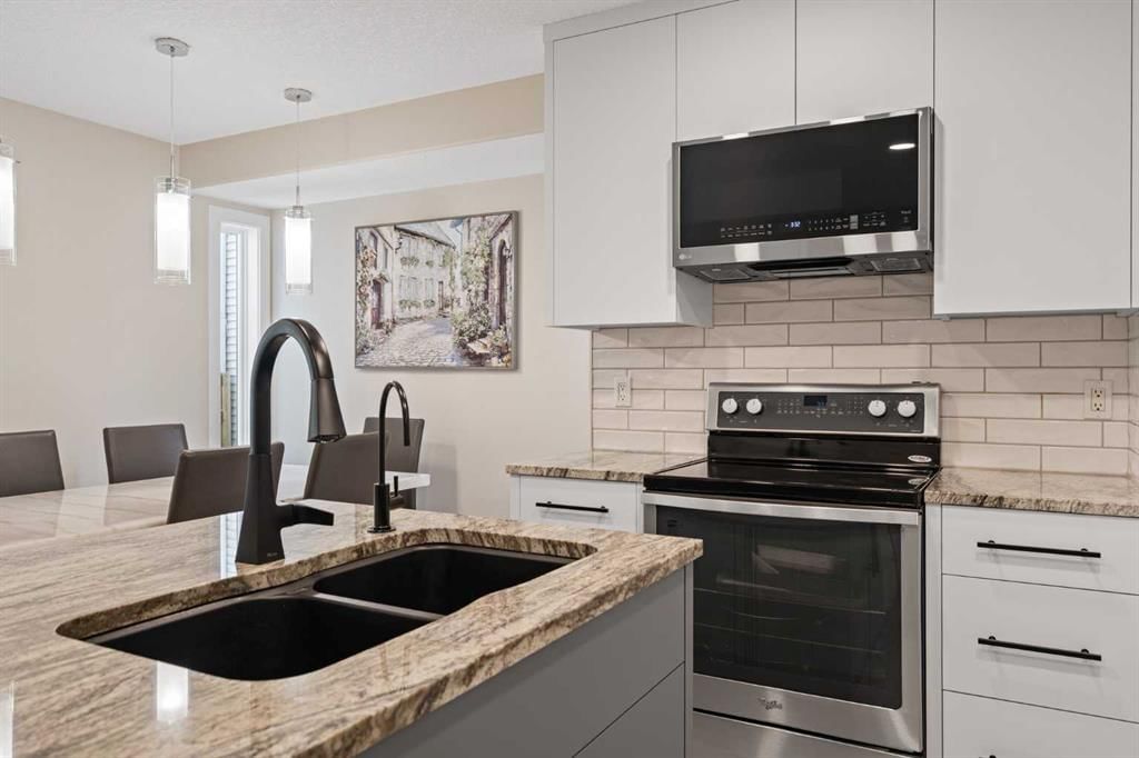 148 Cramond Crescent SE, Calgary — photo 5 of 42