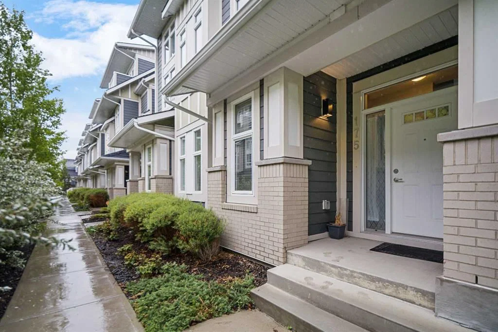 175 Silverado Plains Park SW, Calgary — main listing photo