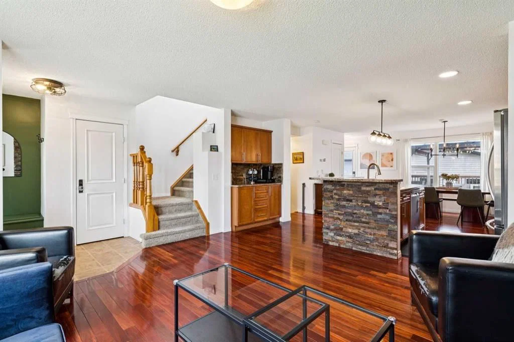 411 Silverado Drive SW, Calgary — photo 5 of 39