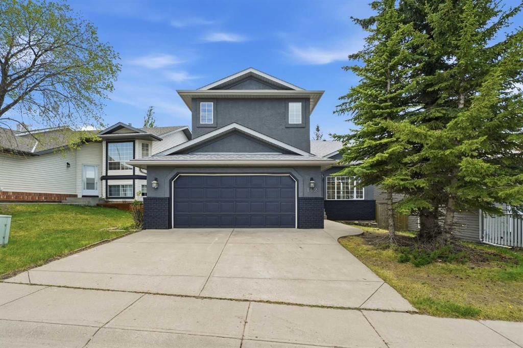 142 Elizabeth Way SE, Calgary — detached for sale