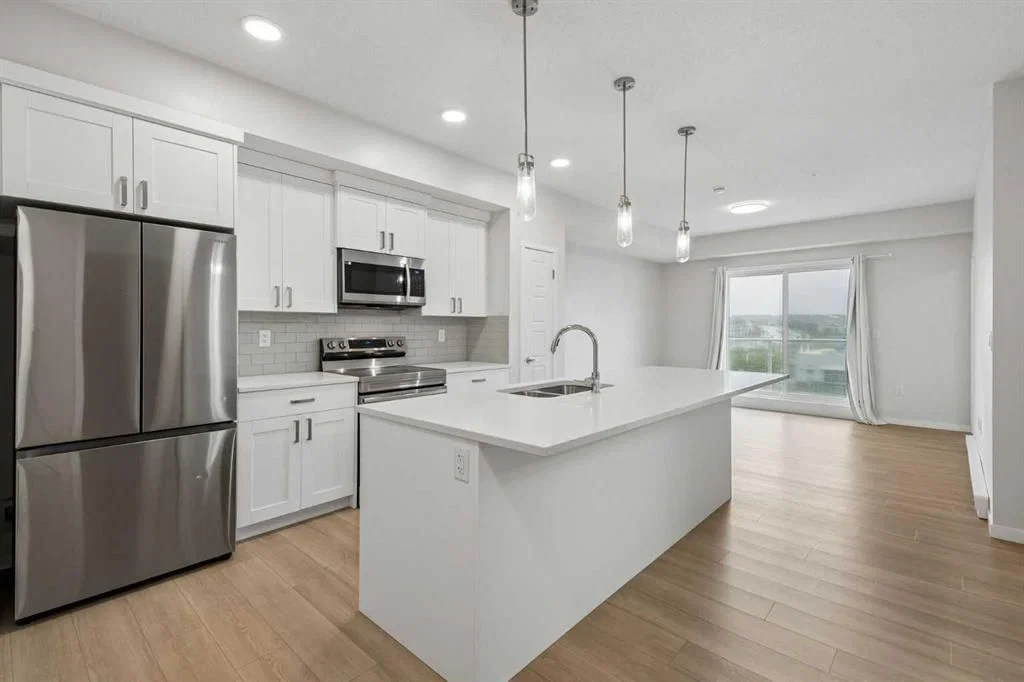 417, 80 Carrington Plaza NW, Calgary — main listing photo